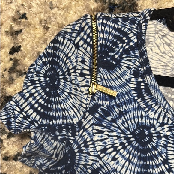 Michael Kors Blue Fitted Ruched T-Shirt - Picture 9 of 10